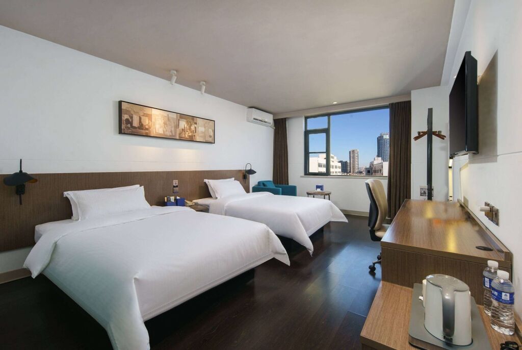 Куньмин: Microtel by Wyndham Kunming City Center