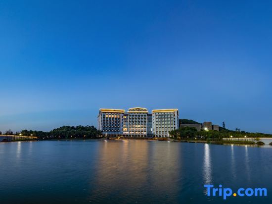 Уси: Yixing Shuimo Hentique Resort