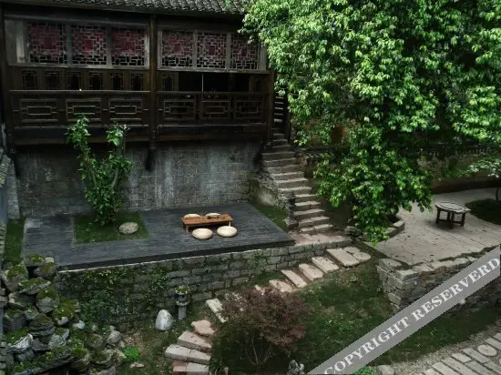 QingXi Zen Courtyard Retreat in Fenghuang — фото 1