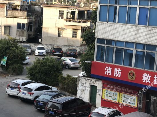 Дунгуань: Xin Cai Zi Business Hotel