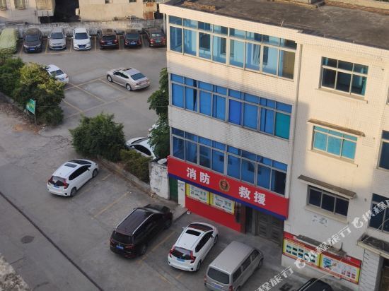 Дунгуань: Xin Cai Zi Business Hotel