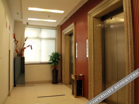 Цюаньчжоу: A Home Chain Hotel (Jinjiang Airport Huzhong)