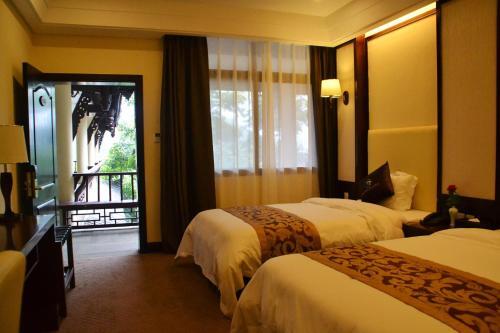 Чэнду: Rui Hong Hotel & Resort