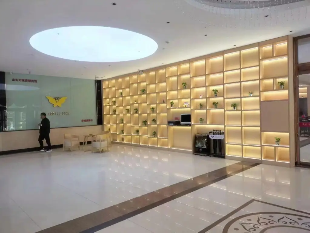 Цзаочжуан: Wanjia Business Hotel (Zaozhuang Maoyuan)