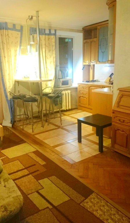 Москва: Apartamentyi Na Novoslobodskoj 49/2