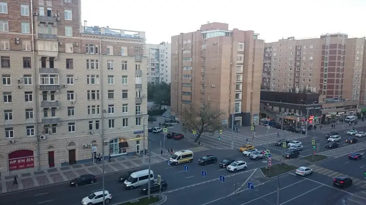 Москва: Apartamentyi Na Novoslobodskoj 49/2