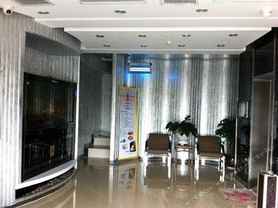 Линьи: Super 8 Hotel