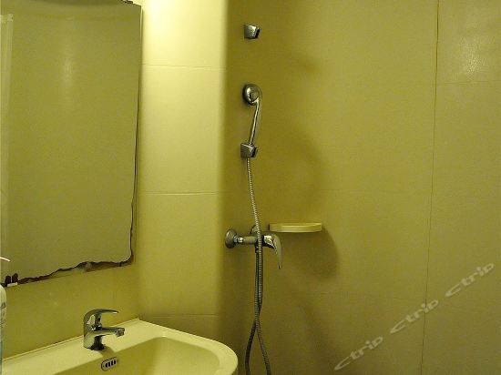 Линьи: Super 8 Hotel