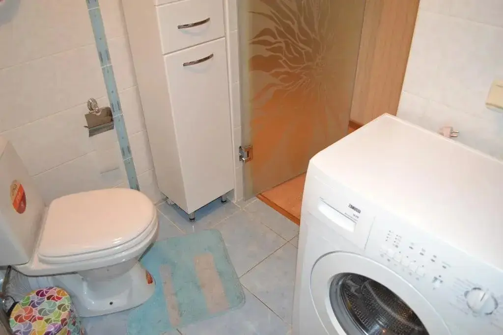 Москва: Apartment on Novolesnaya Ulitsa