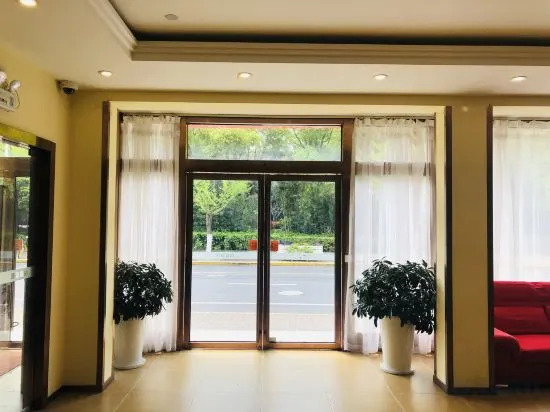 Шанхай: Home Inn (Shanghai Hongqiao International Airport Terminal 1 Branch)