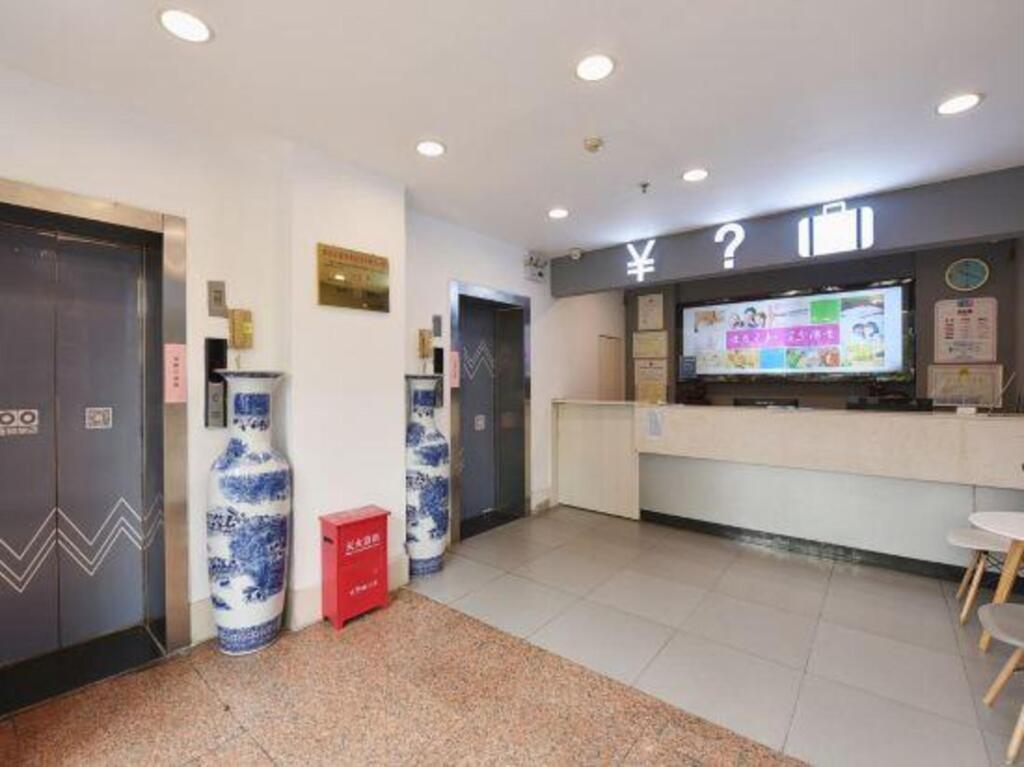 Хуайнань: 100 Inn Huainan