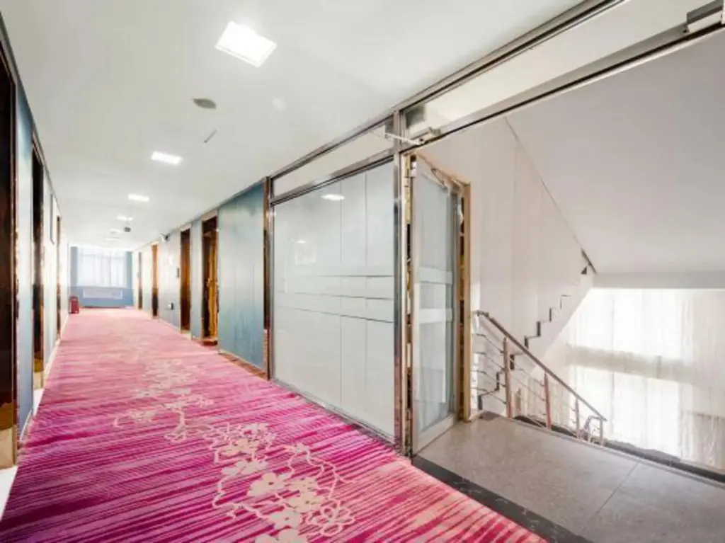 Урумчи: Good Home Hotel (Corps No. 2 Middle School Autonomous Region Party School Branch)
