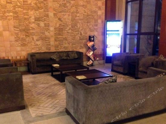 Далянь: Discoveryland Hotel