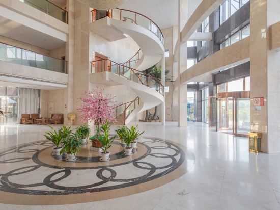Jinbaoda Hotel — фото 1