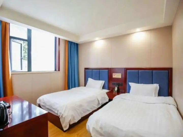 Чэнду: Yulong Hotel