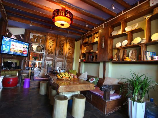 Лицзян: Ancient City Tianya Club Inn