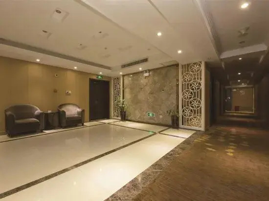 Чанша: Changsha Jinheyuan Hotel (Lugu High-tech Industrial Park, School of Foreign Economics)