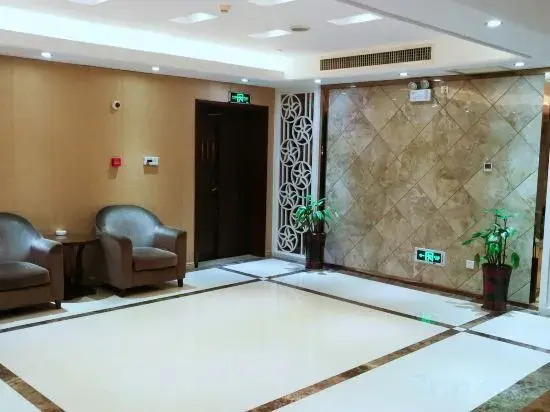 Чанша: Changsha Jinheyuan Hotel (Lugu High-tech Industrial Park, School of Foreign Economics)