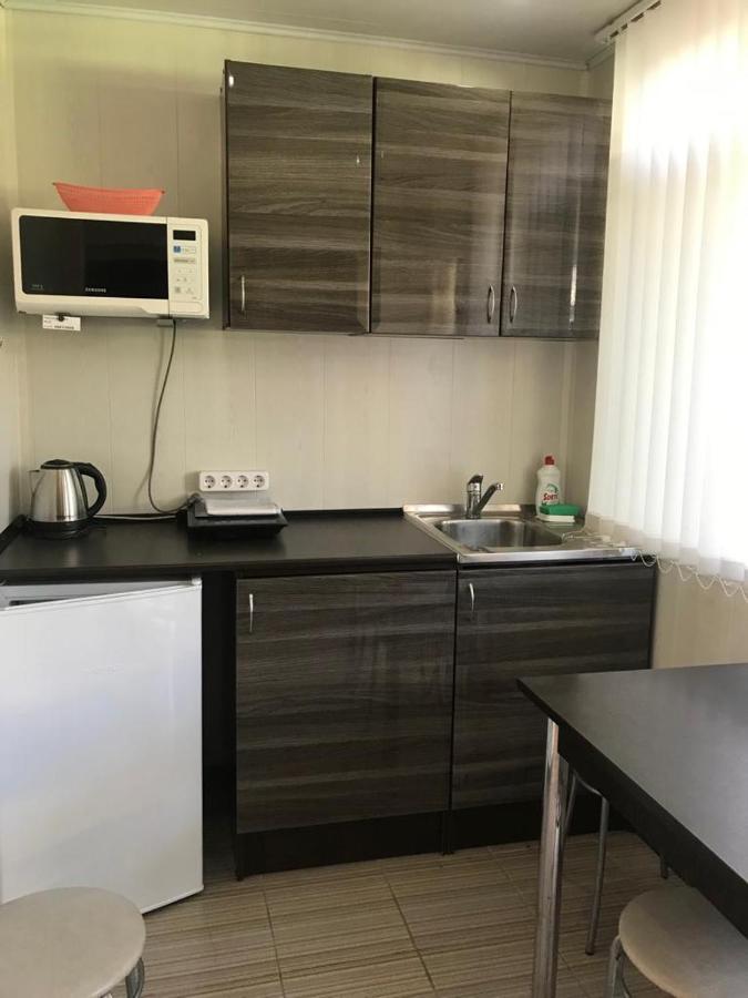 Ейск: Guest house on Shmidta-комнаты для летнего отдыха