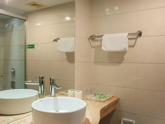 Наньтун: Taihua Hotel