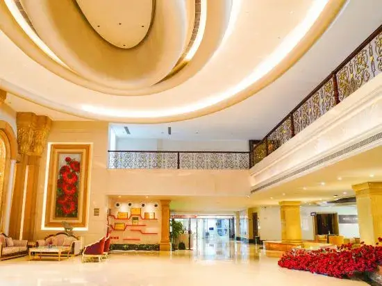 Бенгбу: Huaiyuan Changjiu Central Hotel