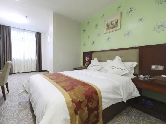 Шэньчжэнь: Sheng Deng Yue Min Hotel (Shenzhen Henggang Metro Station)