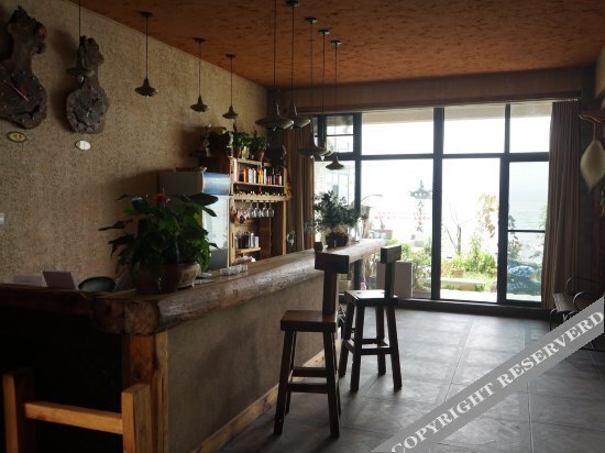 Дали: One step away Sea View Inn