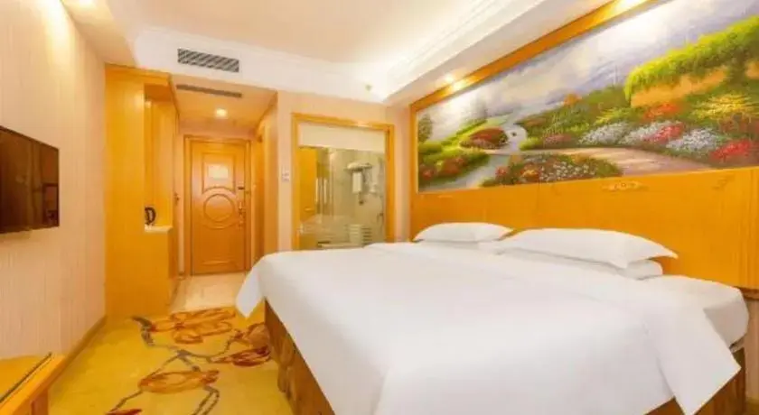 Шэньчжэнь: Vienna Hotel （Shenzhen Bantian Guangyayuan Station）