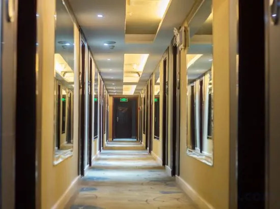 Лоуди: Guangyang Hotel