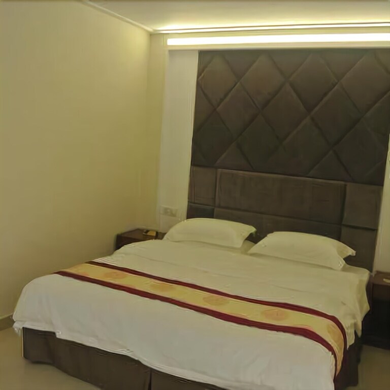 Шаньвэй: Longquan Hotel