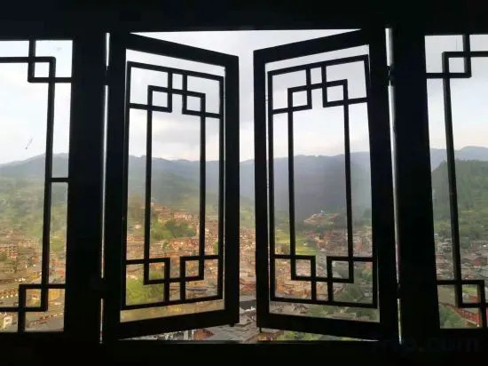 Леишан: Yunduan · Lanyueting Resort Hotel (Xijiang Guanjingtai)