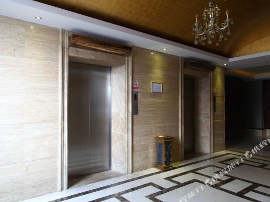 Дунгуань: Liangfuji • Guofeng Intelligent Hotel