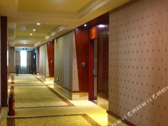 Дунгуань: Liangfuji • Guofeng Intelligent Hotel