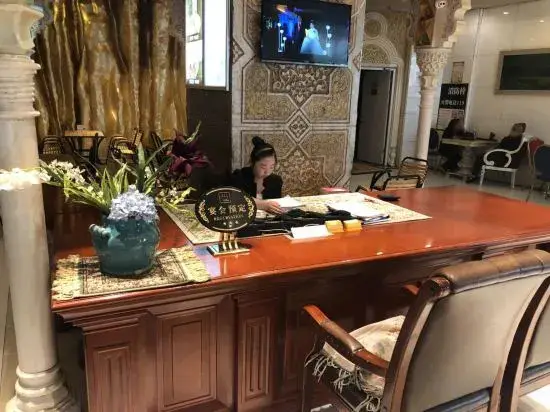 Urumchi Xinmei Hotel — фото 1