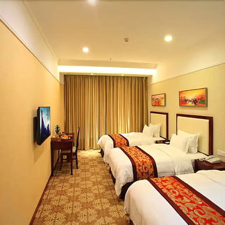 Чжухай: Zhahai Crowne Holiday Hotel