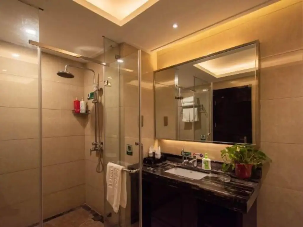Хецзе: Shengda Hotel