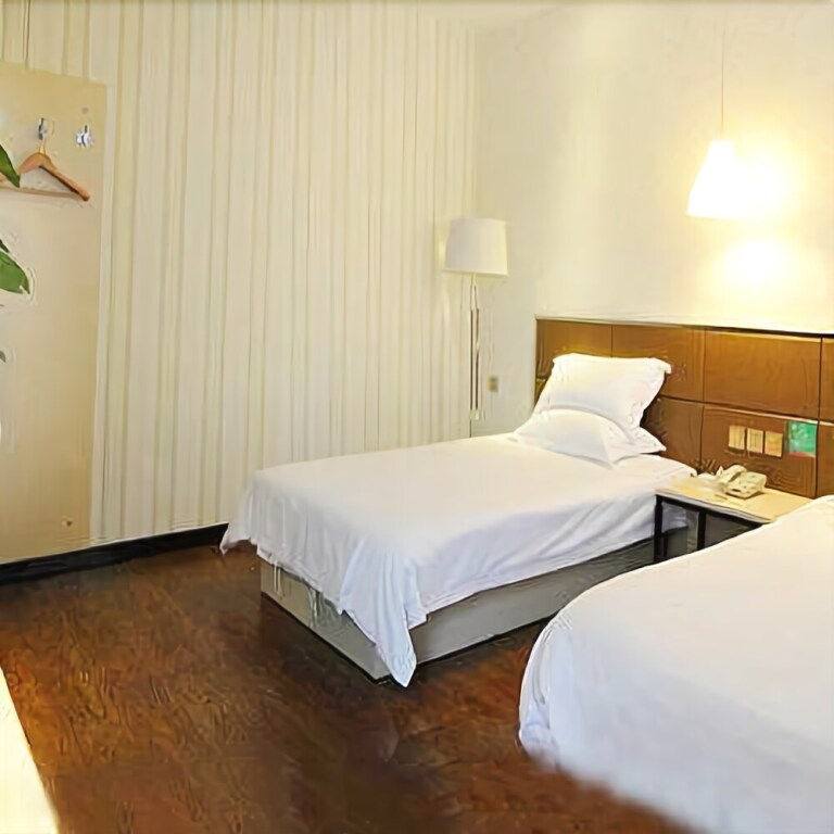 Таншань: Fengfa Fashion Hotel