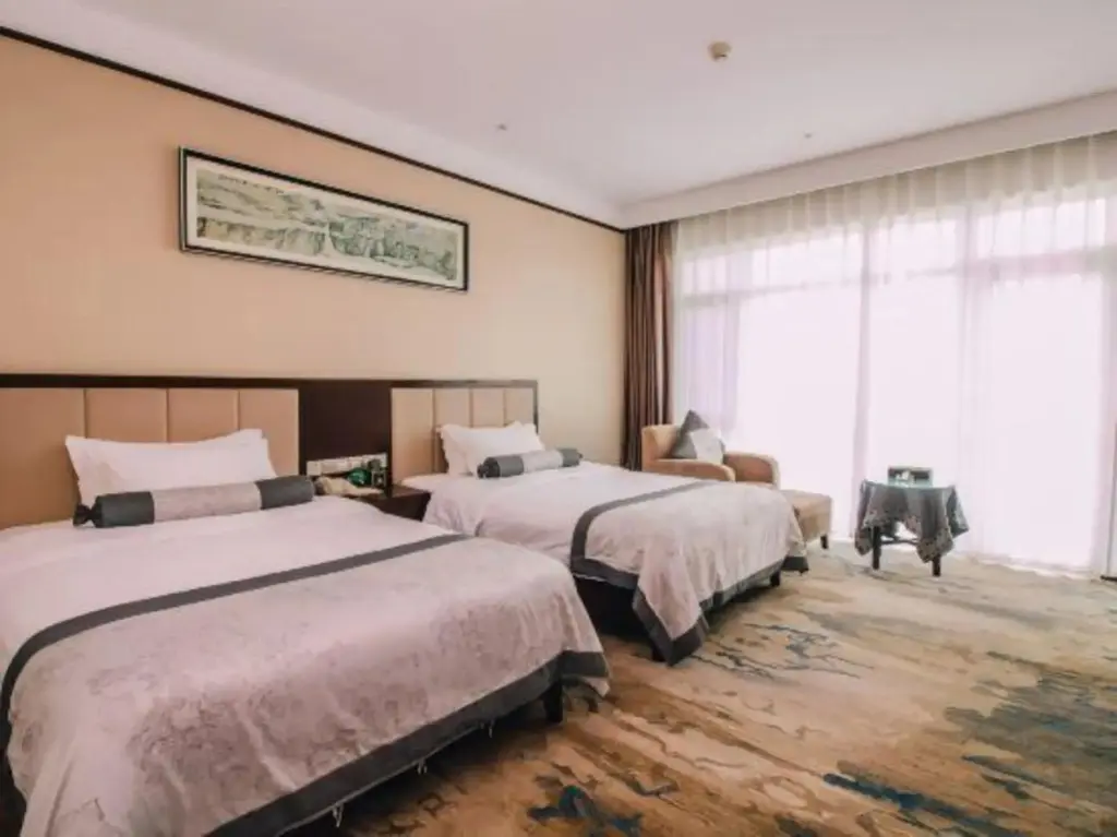 Цзыбо: Grand Cloud View Hotel