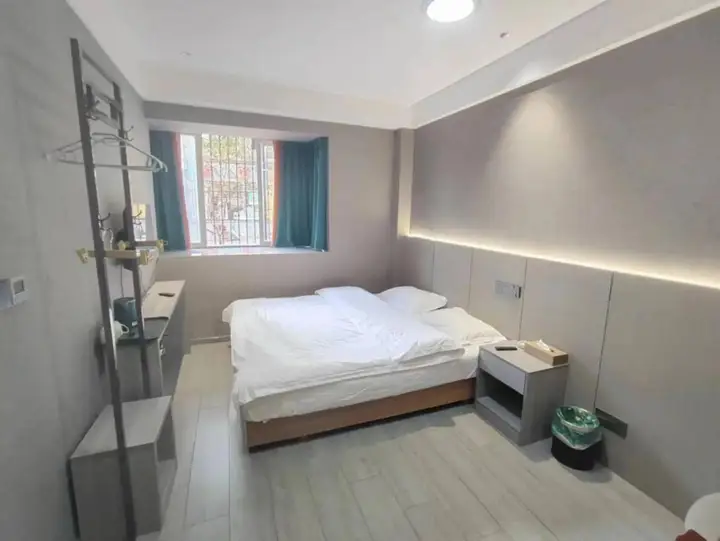 Чунцин: Jinyi Hostel