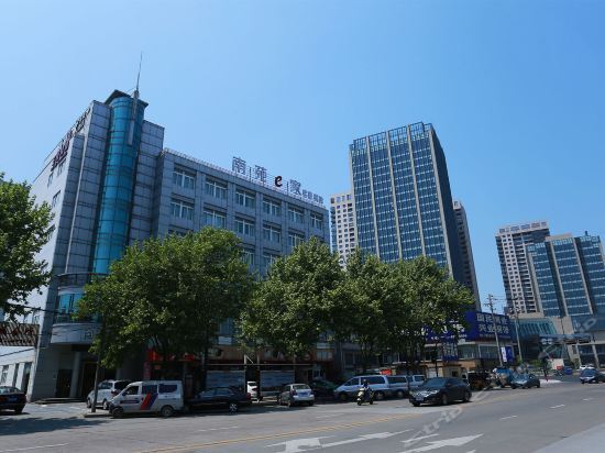 Нинбо: Qingteng Yisu (Yuyao Yintai City)