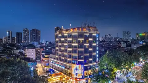 XANA LITE Hotel Shixi Metro Station — фото 1