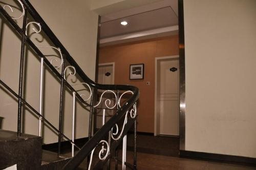 Чжанцзяцзе: Zhangjiajie Huaya Business Hotel