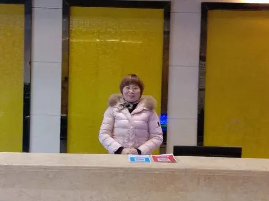 Шиянь: Shangyite Chain Hotel Fangxian Bus Station Store