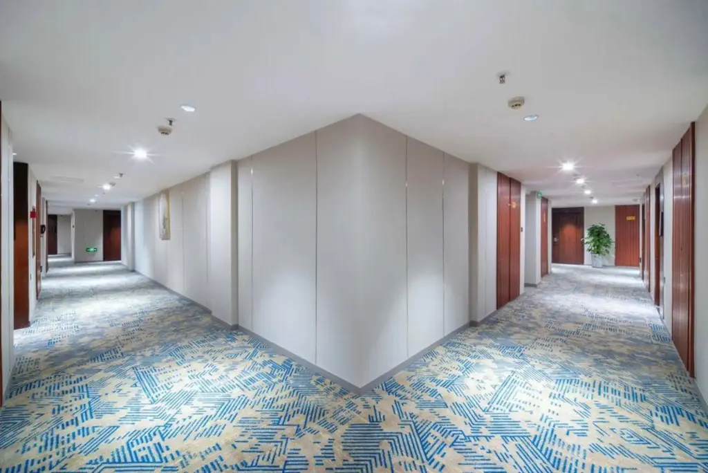 Чэнду: Chengdu Mulan Hotel (Zhongba Subway Station Qingyang Industry Headquarters Base)