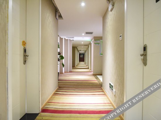 Yezi Hotel — фото 1