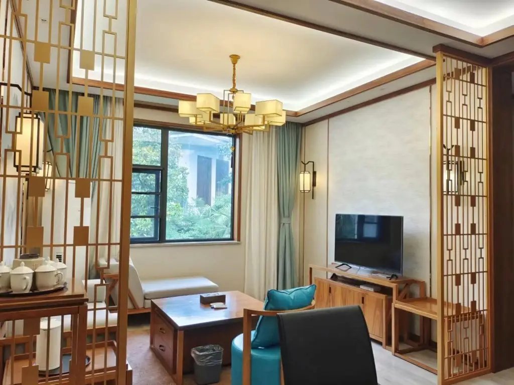 Мяньян: Mount Luofu Conference Center
