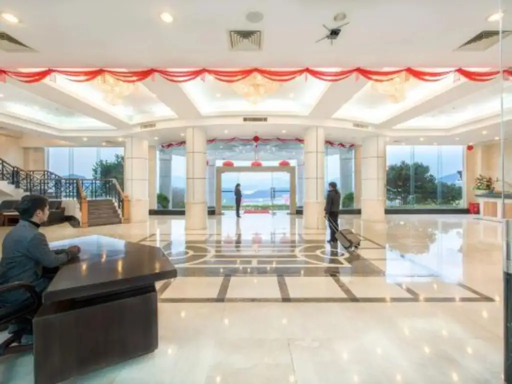 Гуанчжоу: Huguang Holiday Hotel