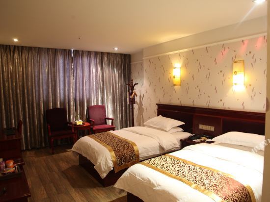 Цзыян: Ziyang Jinheng Business Hotel (Ziyang Sports Plaza)