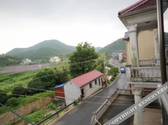 Хучжоу: Pingyueju Inn