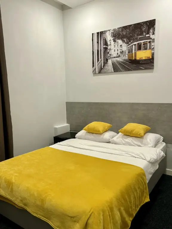 Москва: Art Resort Novoslobodskaya (Арт Резорт Новослободская)
